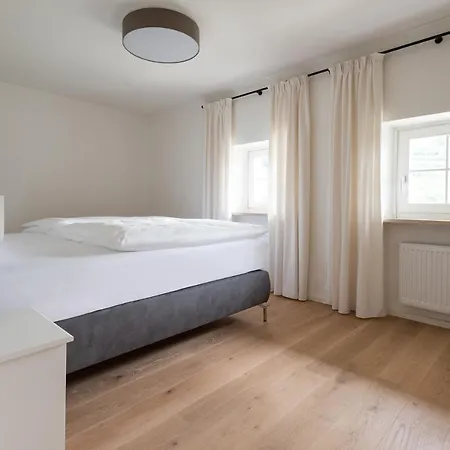 Apartament Huber Hof *