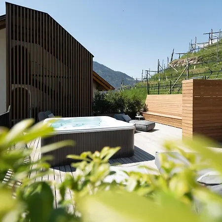 Apartment Huberhof Merano
